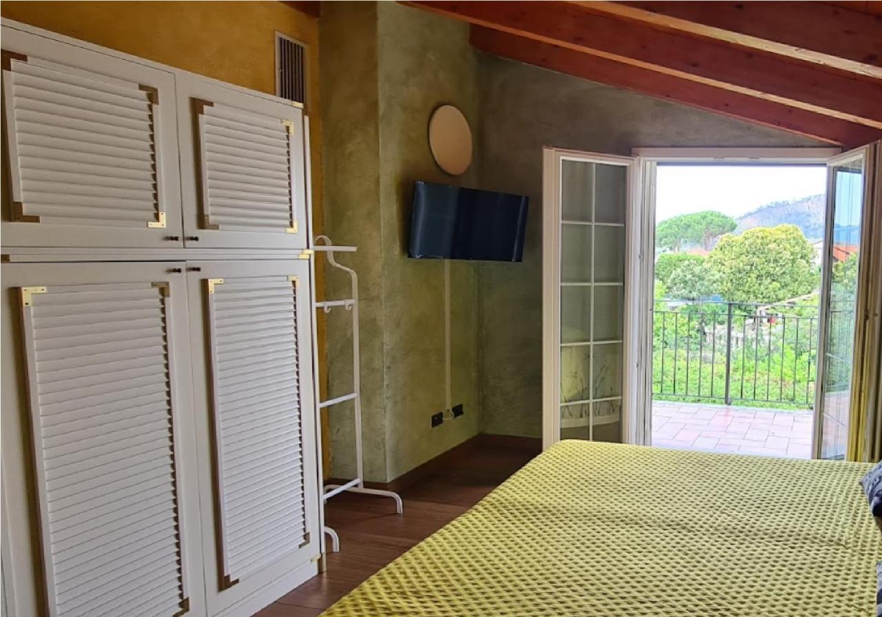 La Terrazza Sui Limoni - Suite Degli Ospiti - Mare, Escursioni A Piedi O Bike, Falesie Per Arrampicate Cisano sul Neva Eksteriør bilde