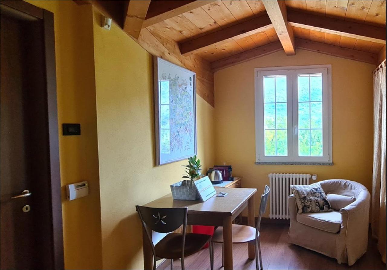 La Terrazza Sui Limoni - Suite Degli Ospiti - Mare, Escursioni A Piedi O Bike, Falesie Per Arrampicate Cisano sul Neva Eksteriør bilde